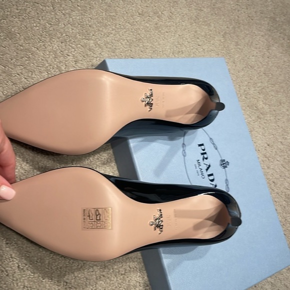 NWT Prada Heels - Picture 5 of 8